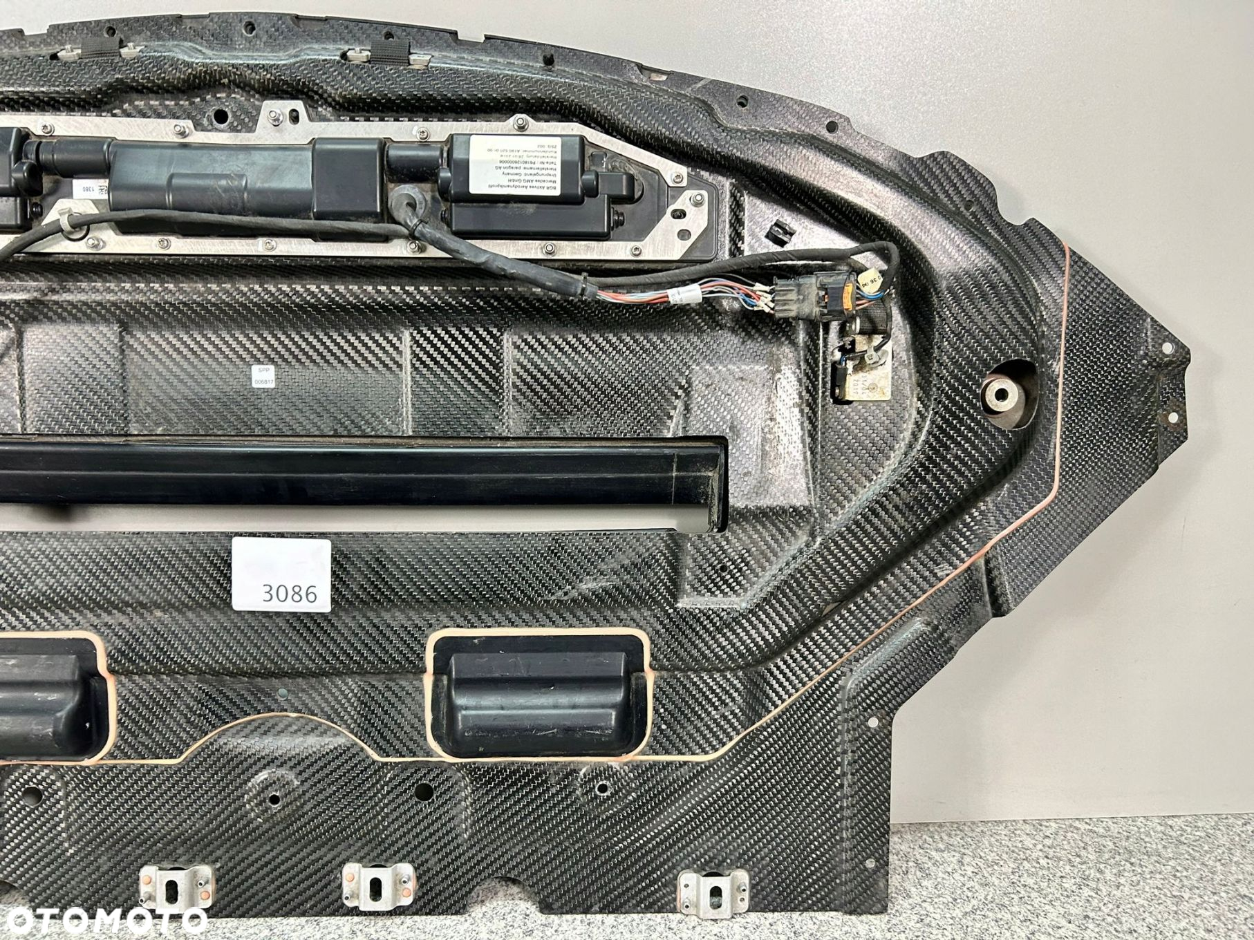 MERCEDES AMG GTR 190 OSŁONA PODŁOGA POD SILNIK ZDERZAK OSŁONA CARBON KARBON - 4