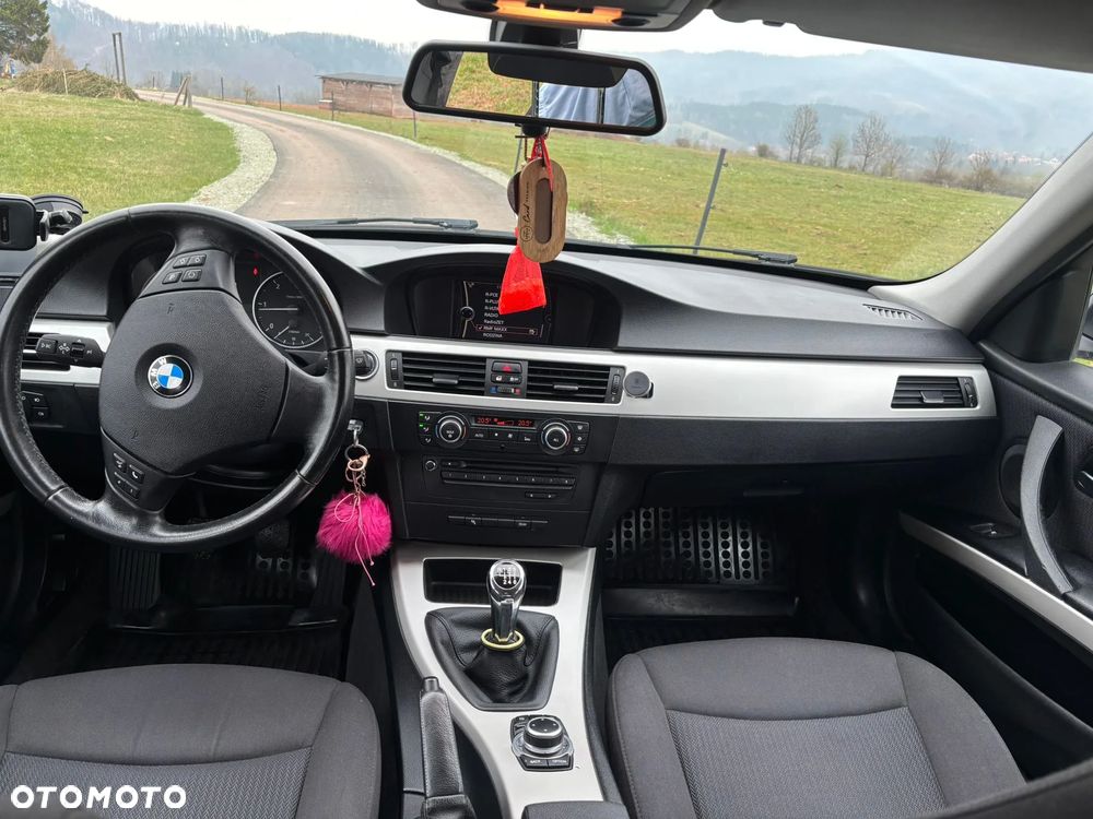 BMW Seria 3 - 25