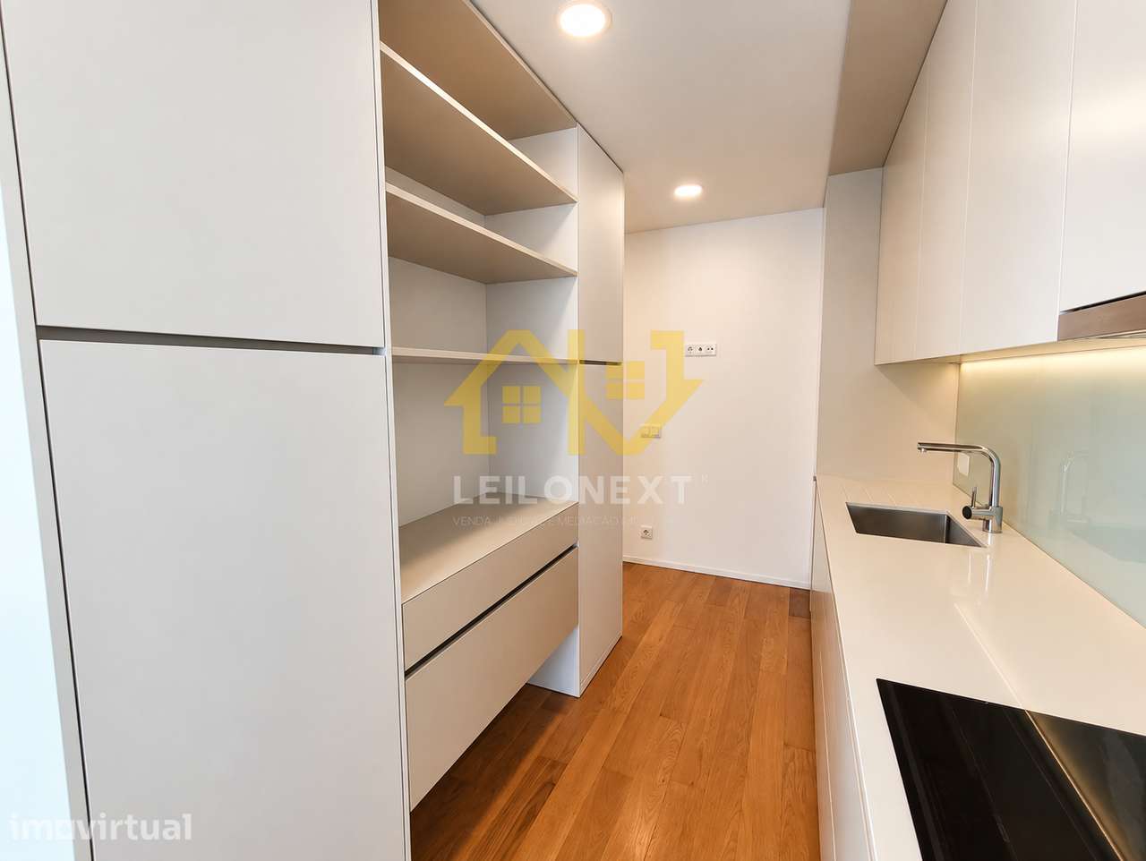 T3 com Amplo Terraço e Garagem - Grande imagem: 4/20