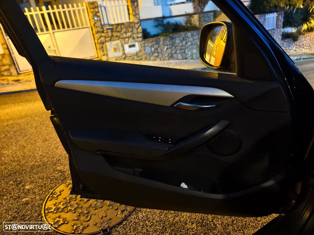 BMW X1 18 d sDrive - 21