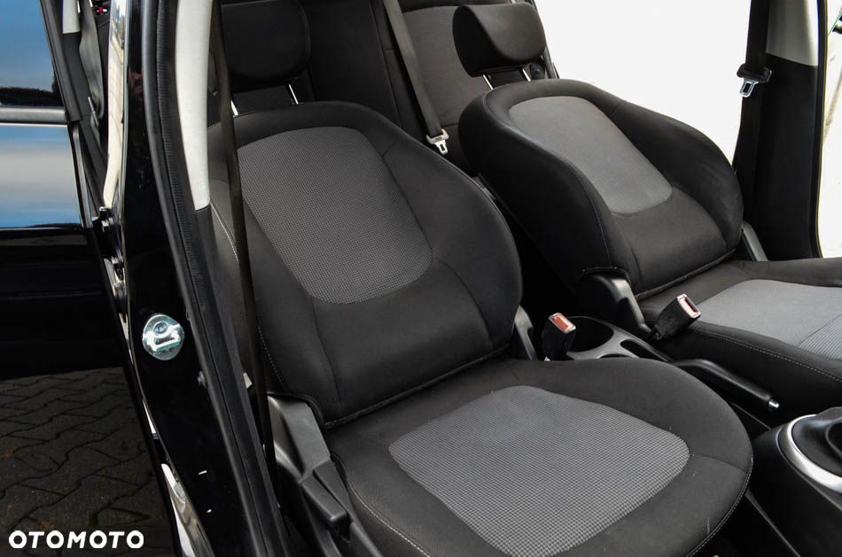 Hyundai i20 1.25 Comfort - 27