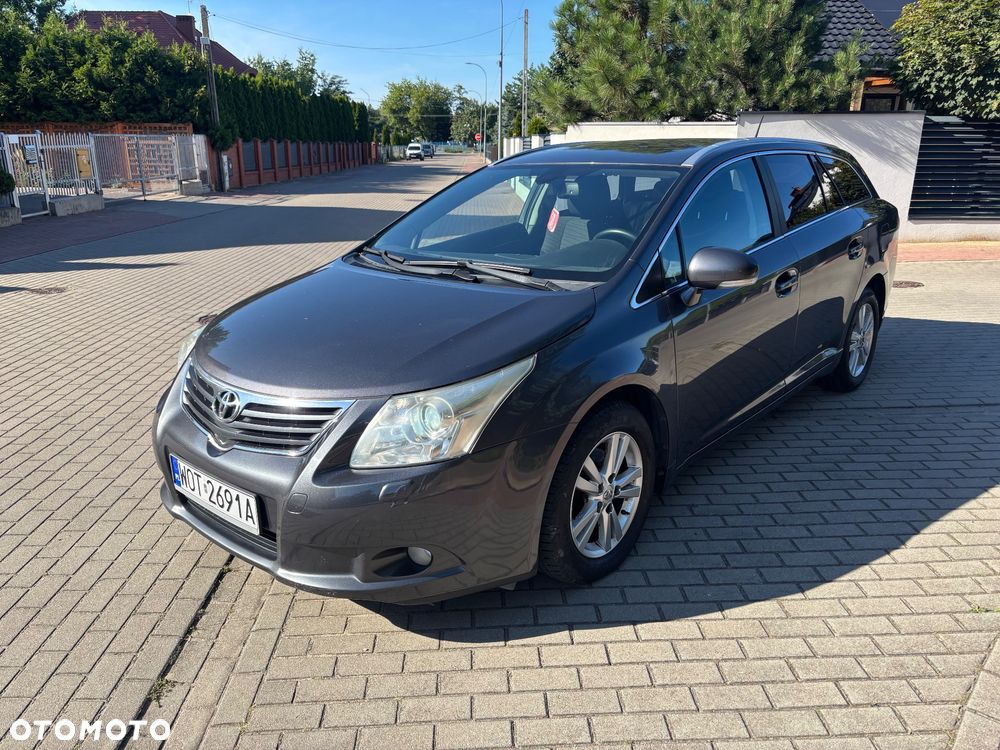 Toyota Avensis 2.0 D-4D 2010 - 1