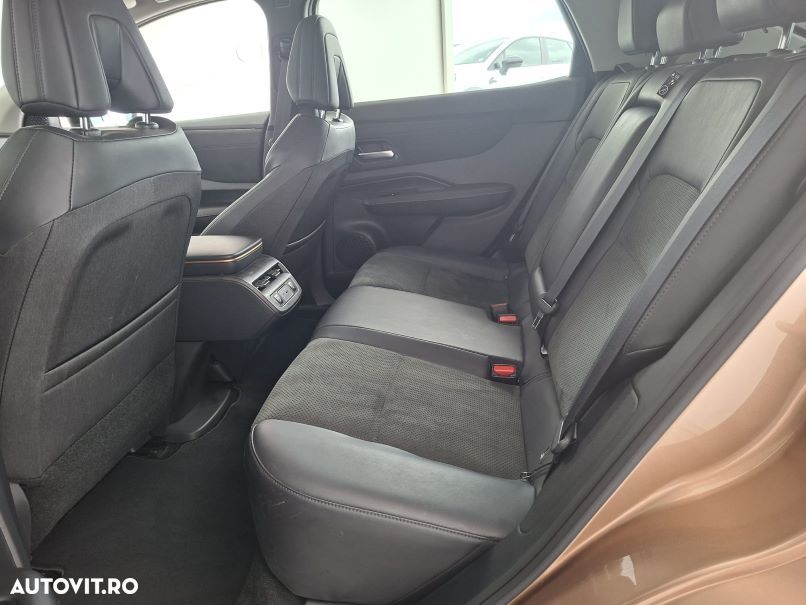 Nissan Ariya 87 kWh e-4ORCE Evolve - 10