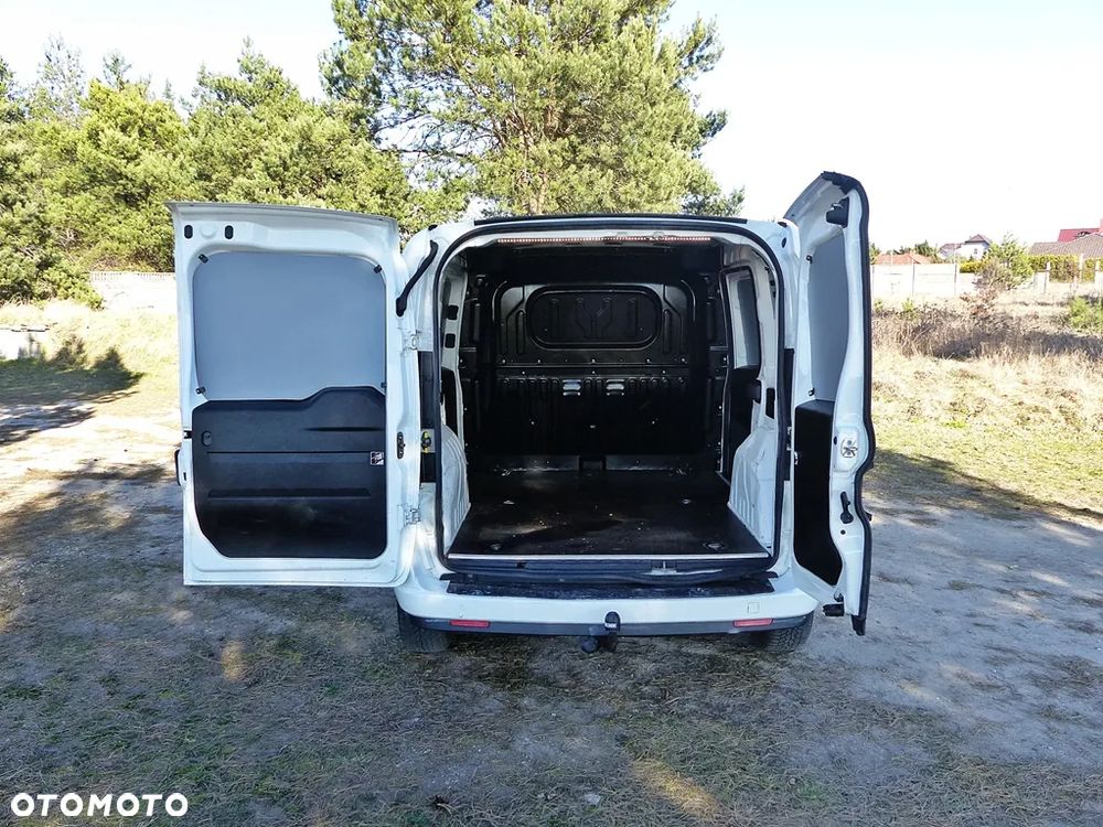 Fiat DOBLO - 17