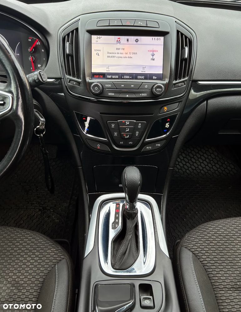 Opel Insignia - 17
