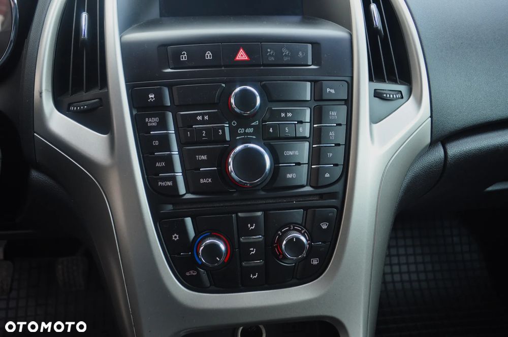 Opel Astra 1.4 Turbo - 21