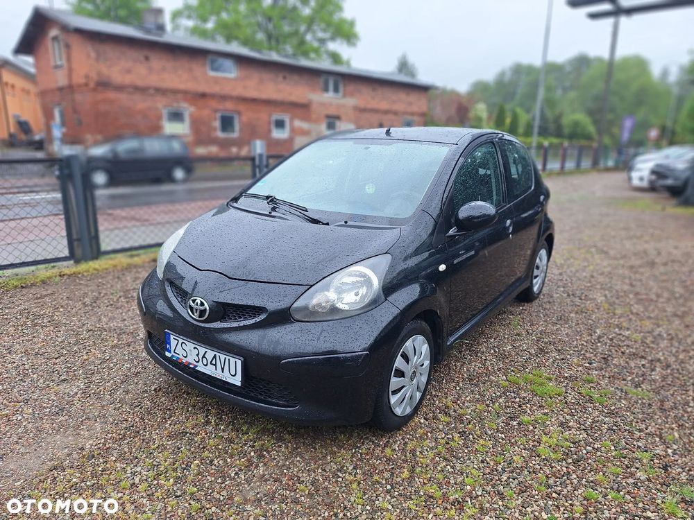 Toyota Aygo - 1