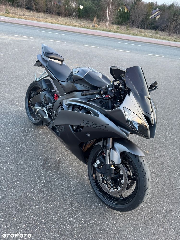 Yamaha R6 - 1