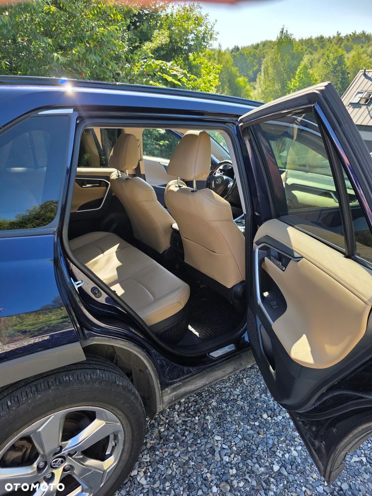 Toyota RAV4 - 17