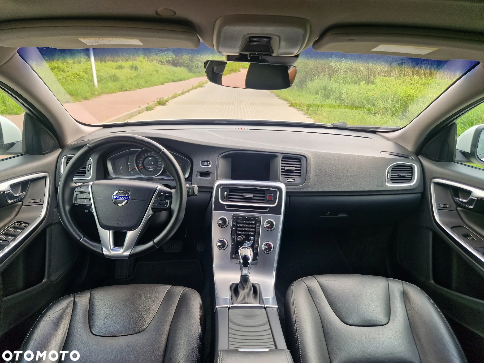 Volvo S60 T5 Drive-E Dynamic Edition (Momentum) - 12