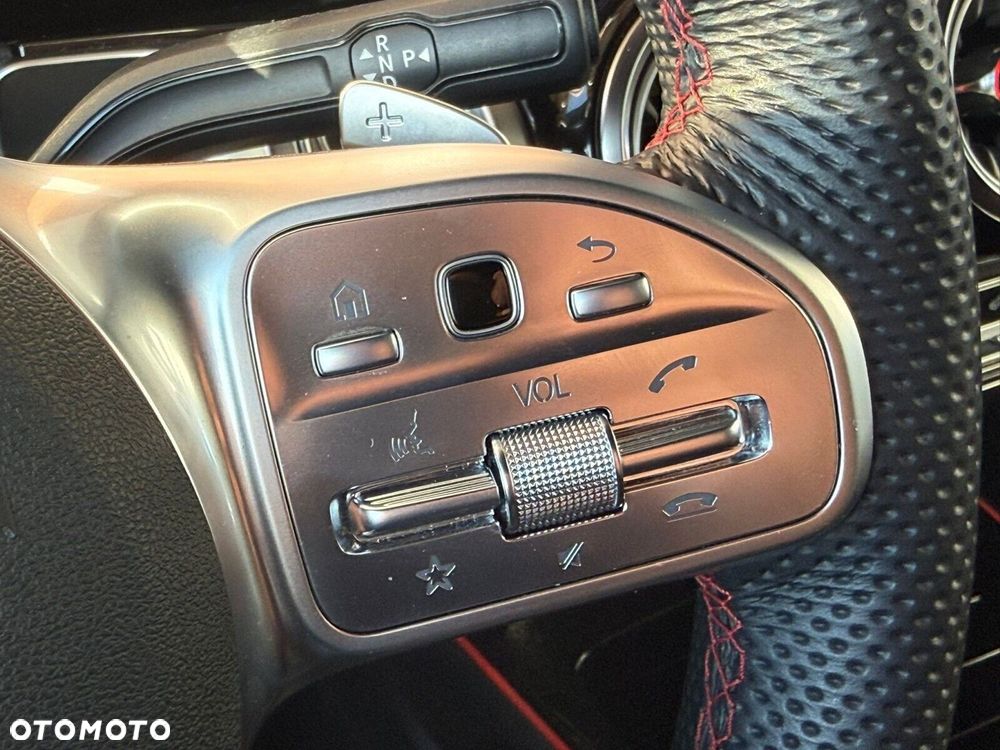 Mercedes-Benz GLB - 19