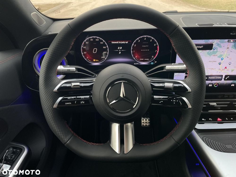 Mercedes-Benz CLA - 13