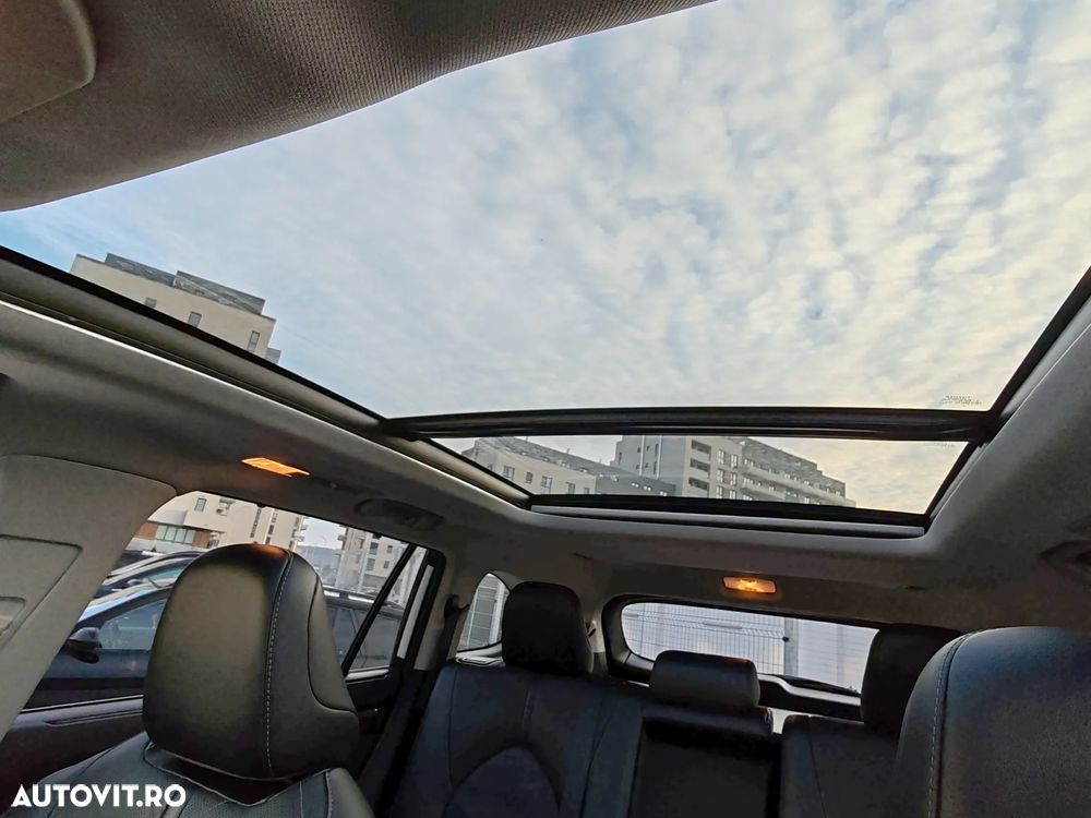 Toyota Highlander 2.5 L Dynamic Force 248CP Luxury Pearly - 5