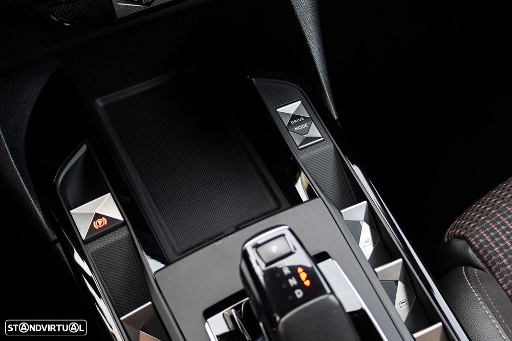 DS DS3 Crossback PureTech 155 Aut. PERFORMANCE LINE - 36