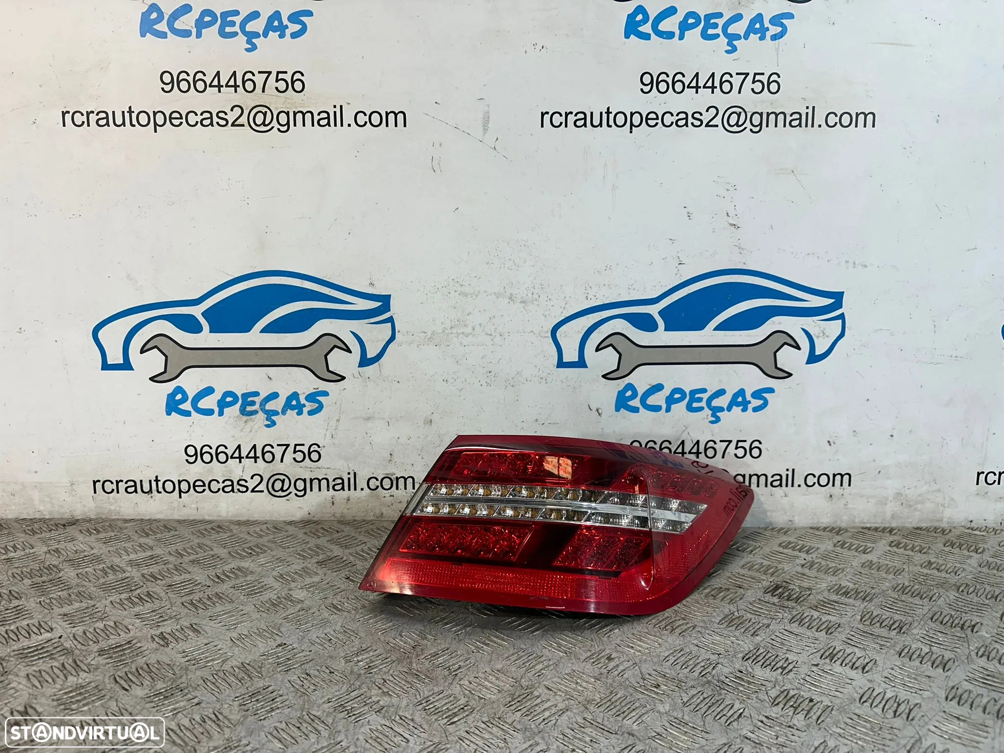.Farolim Tras Traseiros LED Direito Originais Mercedes-Benz Class E C207 W207 Coupe 2008 a 2017 - 2