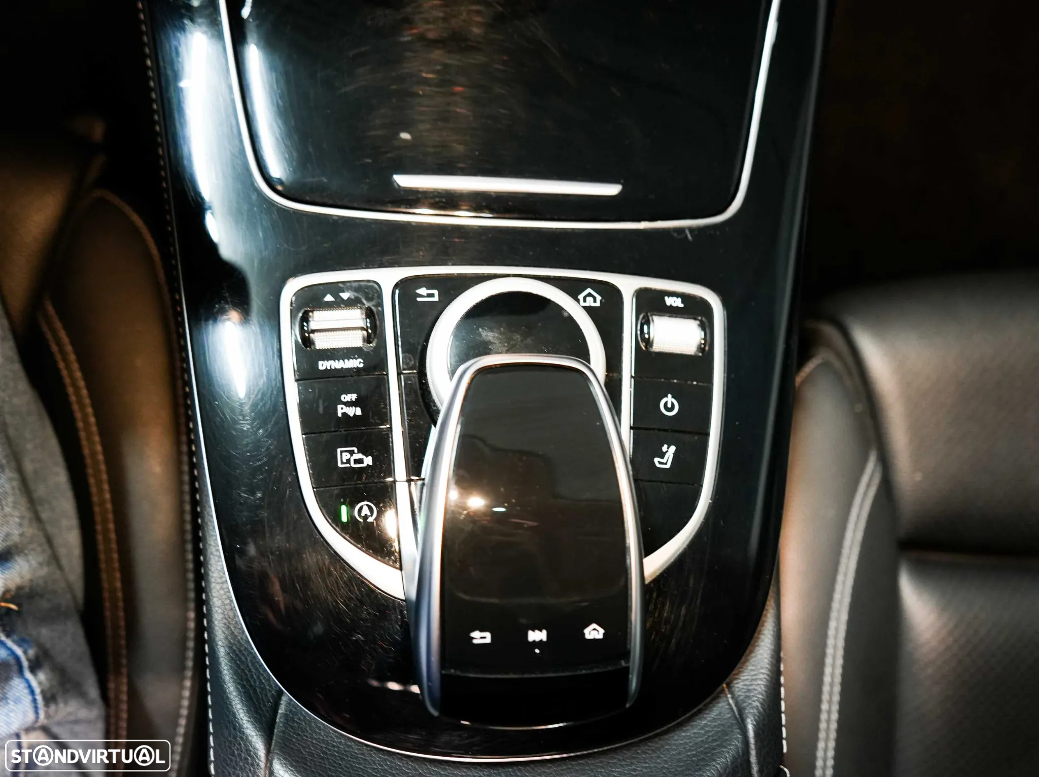 Mercedes-Benz E 220 d Avantgarde+ - 29