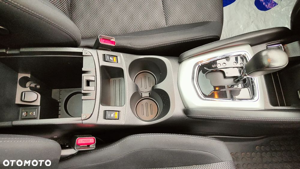 Nissan Qashqai 1.6 dCi Xtronic TEKNA+ - 29