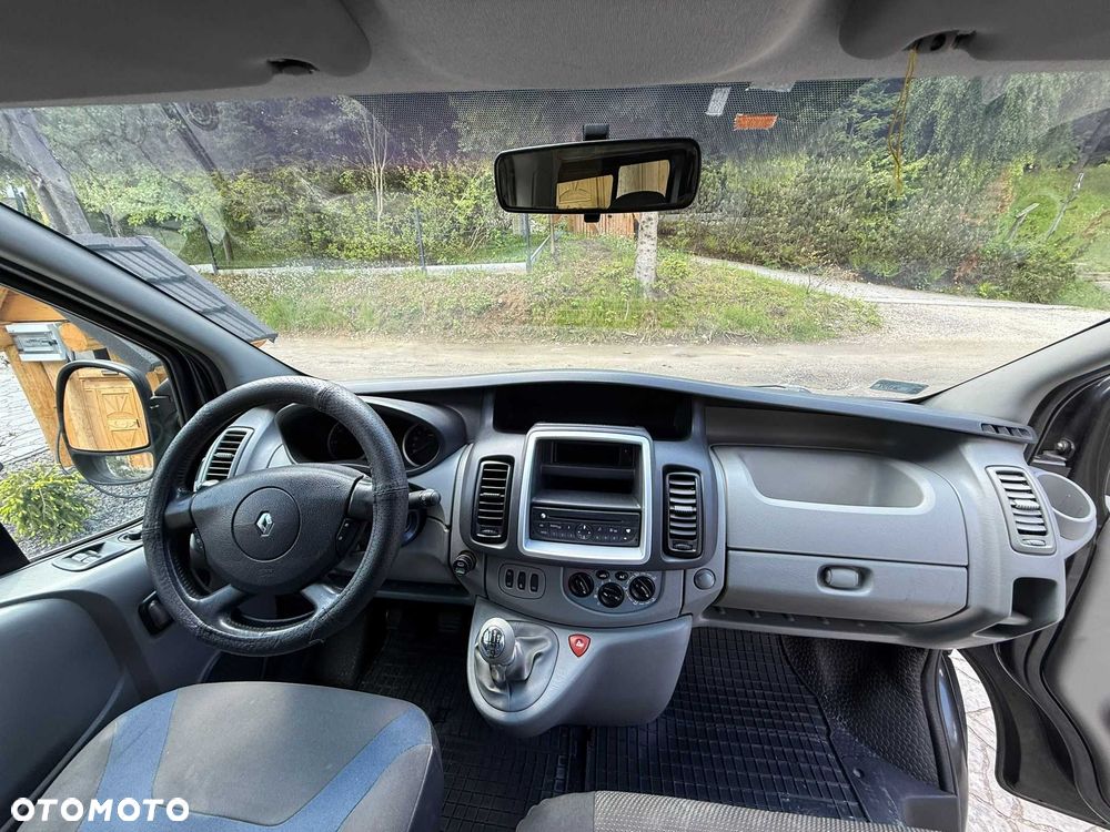 Renault Trafic 2011 photo 5