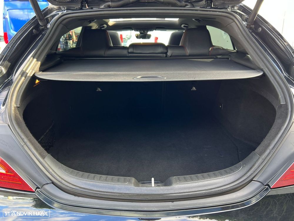 Mercedes-Benz CLA 200 - 16