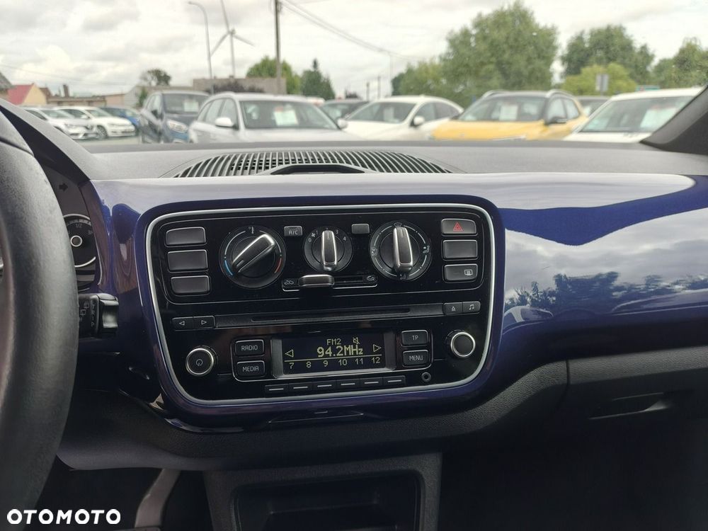 Volkswagen up! - 10
