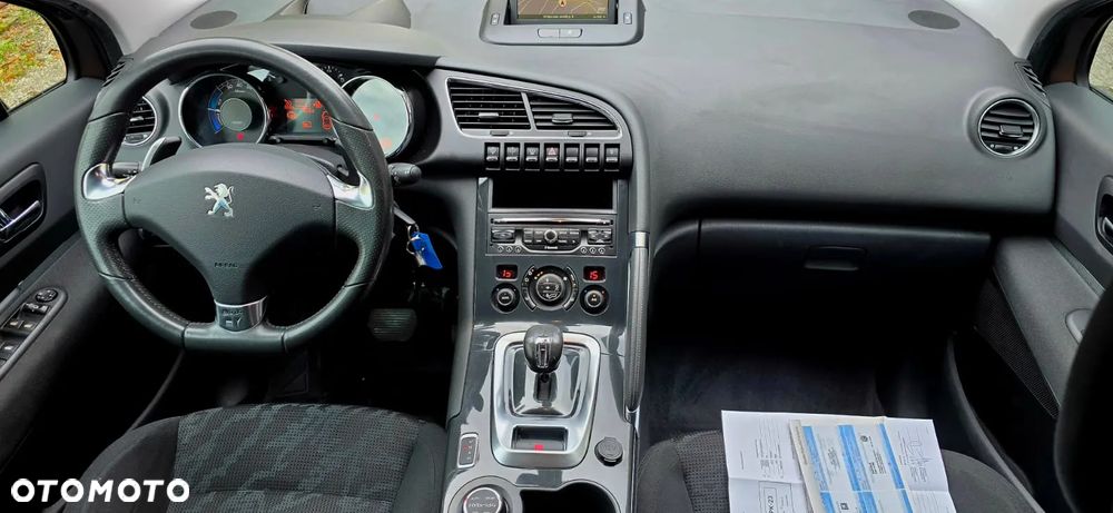 Peugeot 3008 2.0 HDi HYbrid4 - 26
