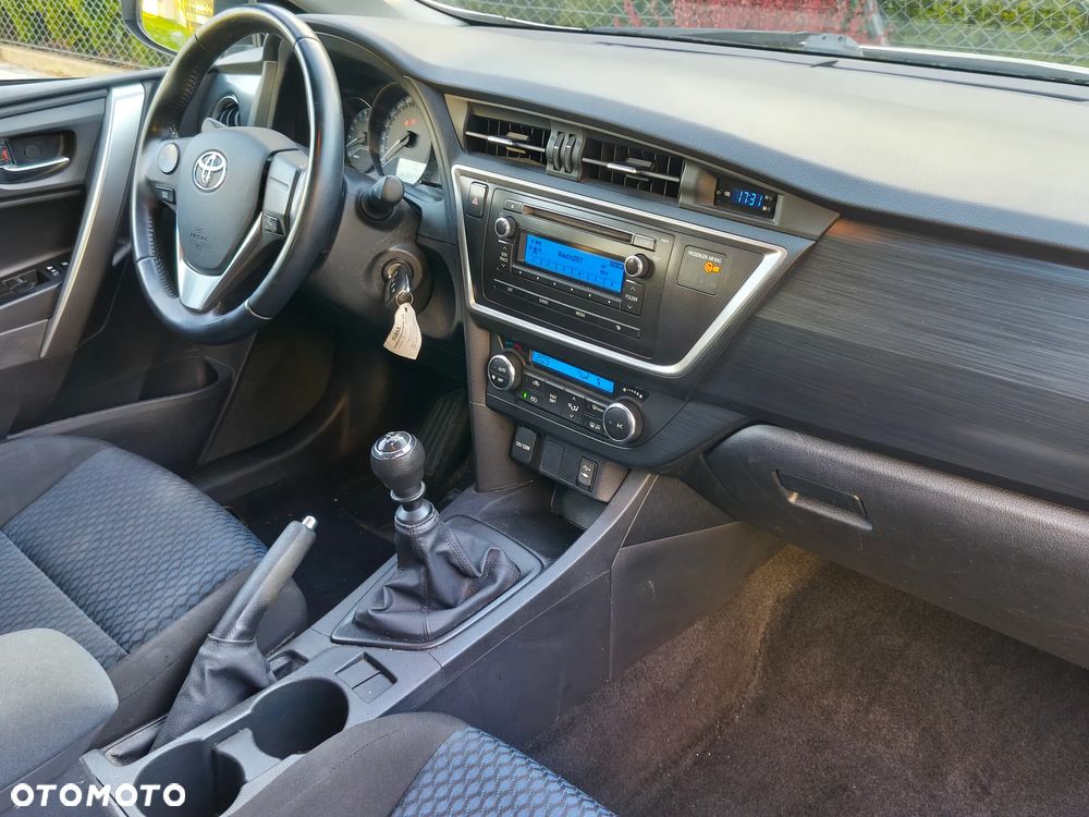 Toyota Auris 1.33 Dual-VVT-i Cool - 25