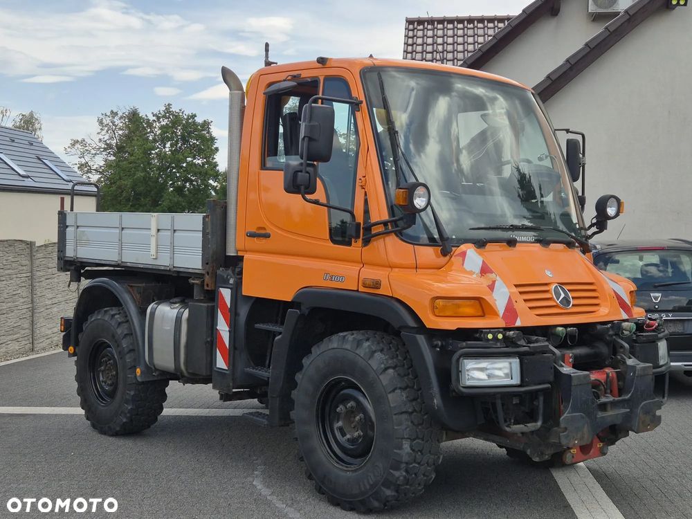 Unimog U300 4X4 - 4