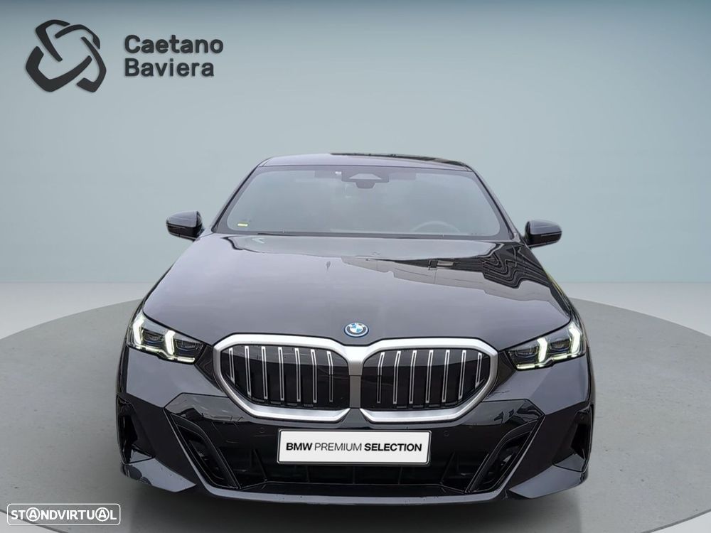 BMW 530 e Pack Desportivo M - 2