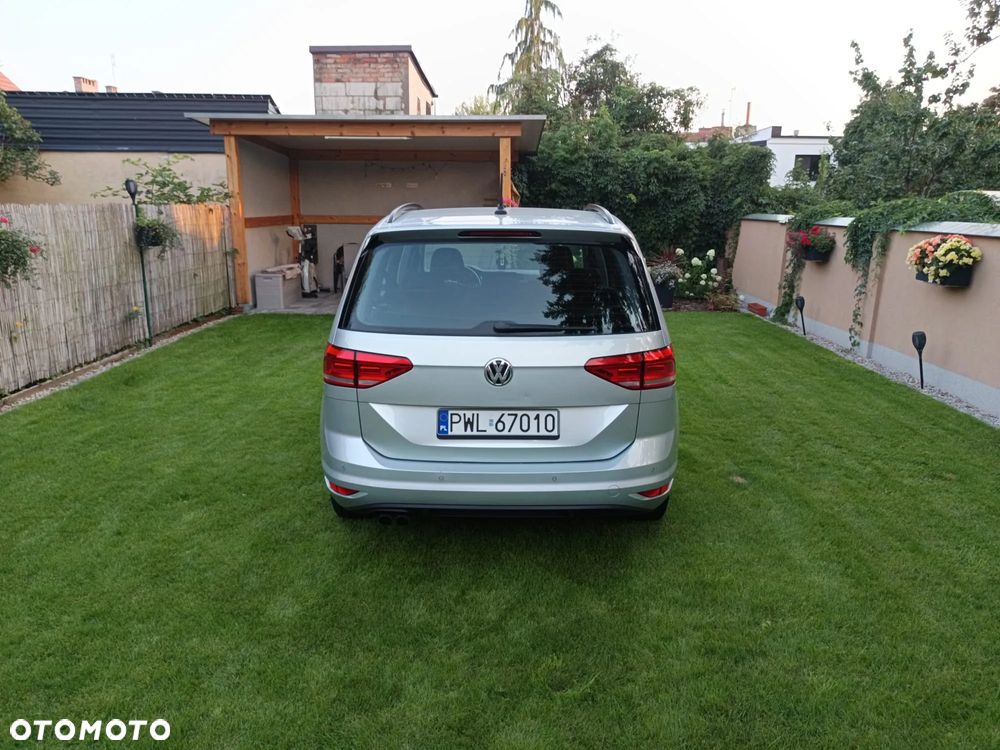 Volkswagen Touran 1.4 TSI (BlueMotion Technology) DSG Comfortline - 4