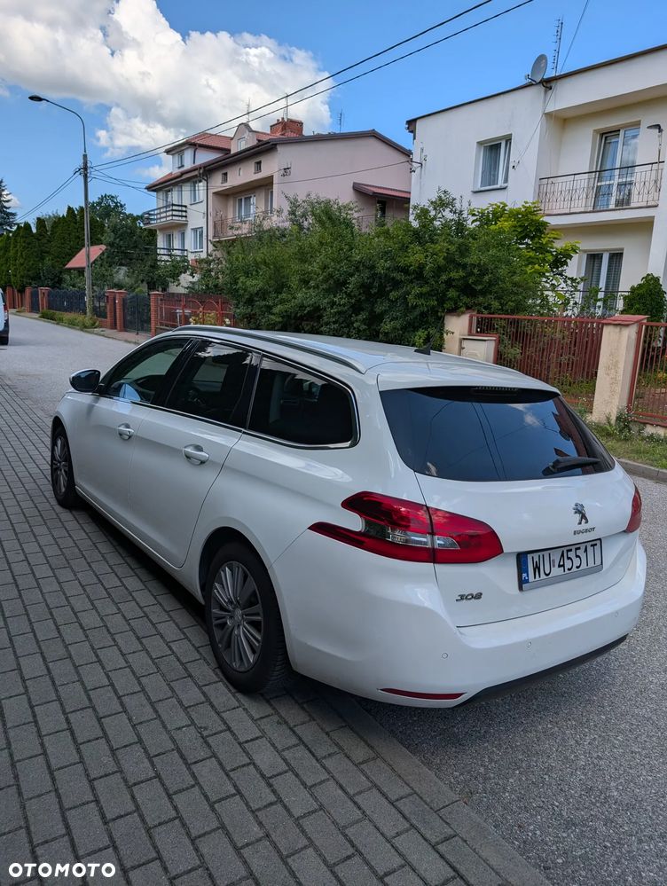 Peugeot 308 1.5 BlueHDi Allure S&S EAT8 - 4
