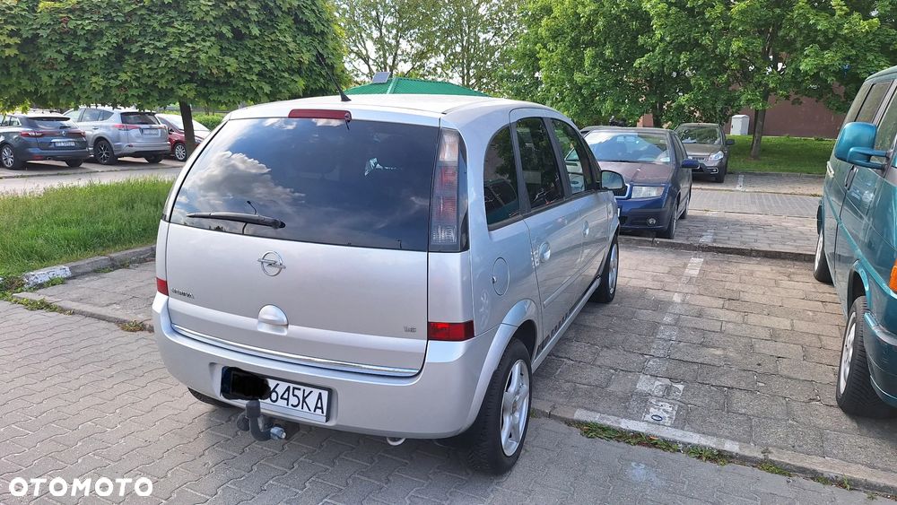 Opel Meriva 1.6 Essentia - 4