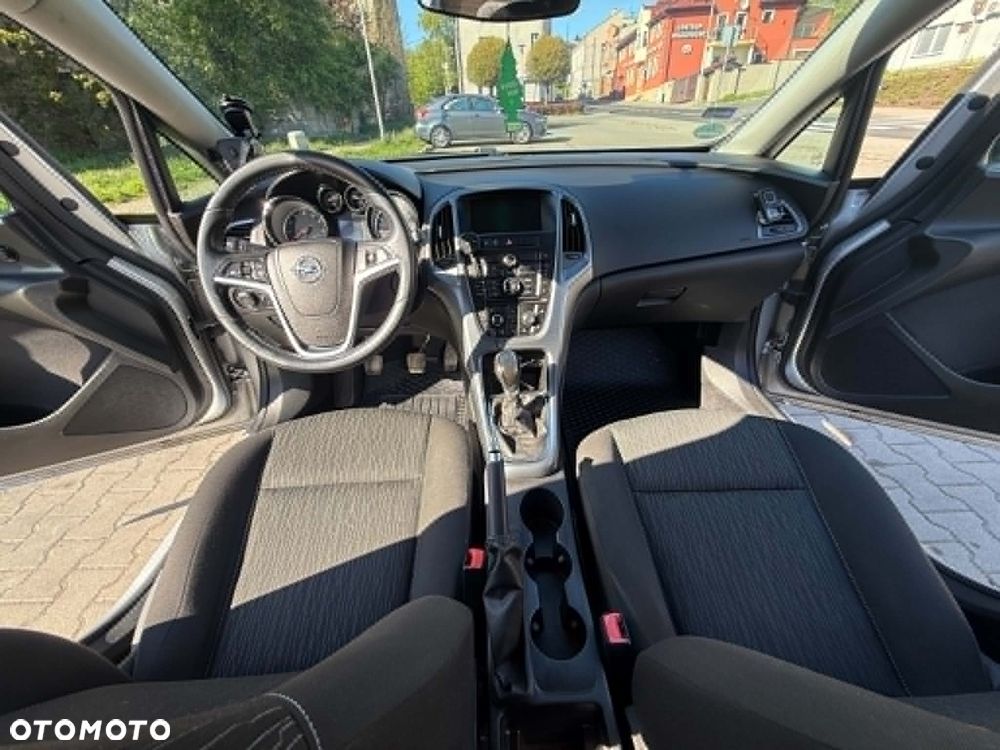 Opel Astra 1.4 T Enjoy - 4