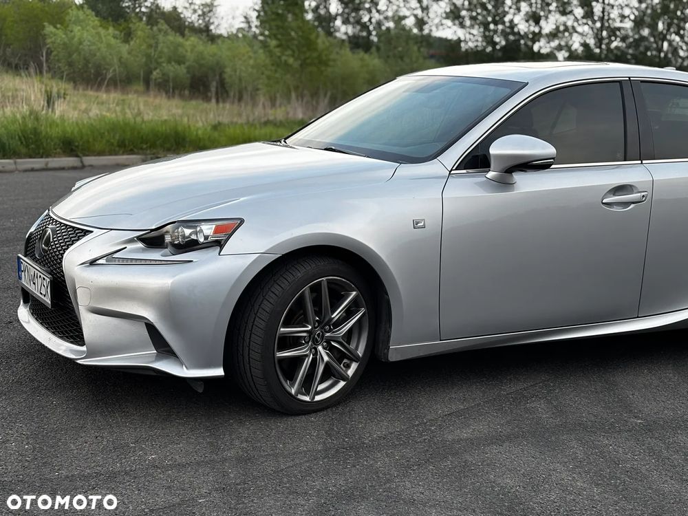 Lexus IS 200t Sport Line - 12