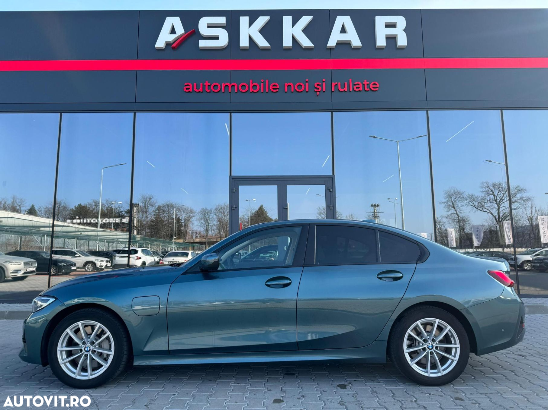 BMW Seria 3 330e AT PHEV - 9