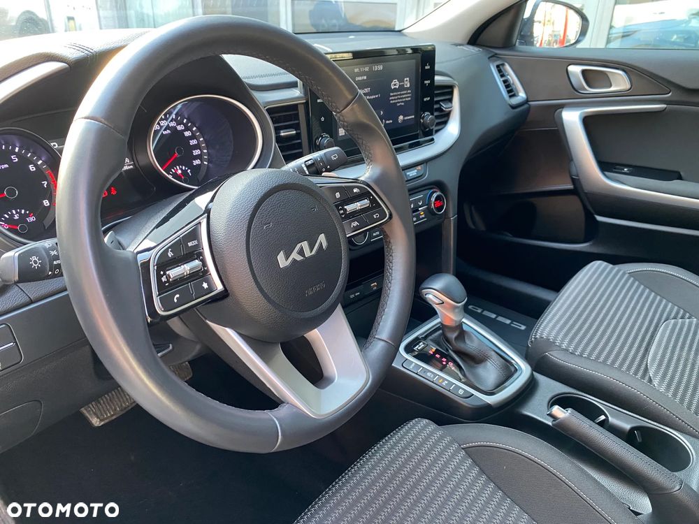 Kia Ceed 1.5 T-GDI M DCT - 9