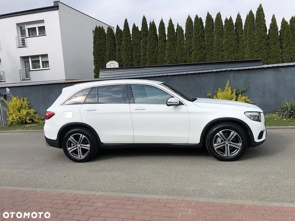 Mercedes-Benz GLC 220 d 4-Matic - 2