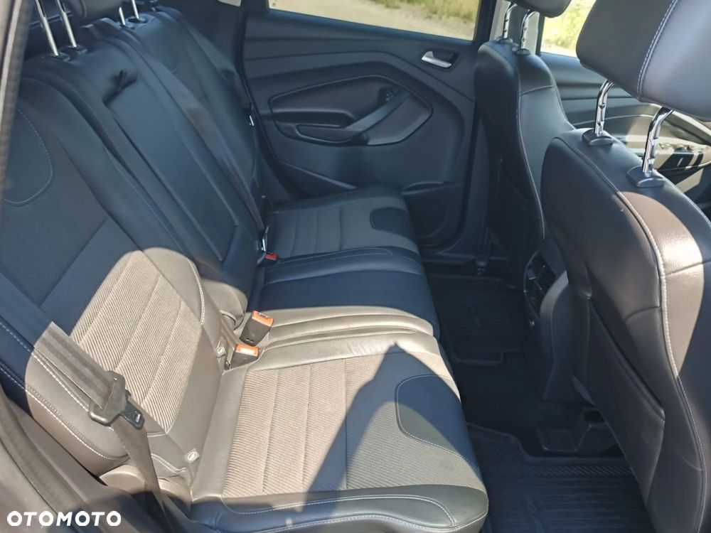 Ford Kuga - 13