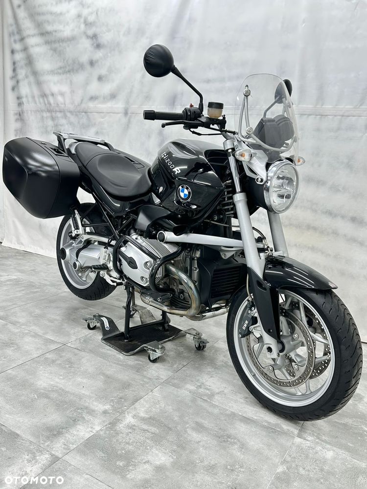 BMW R - 1