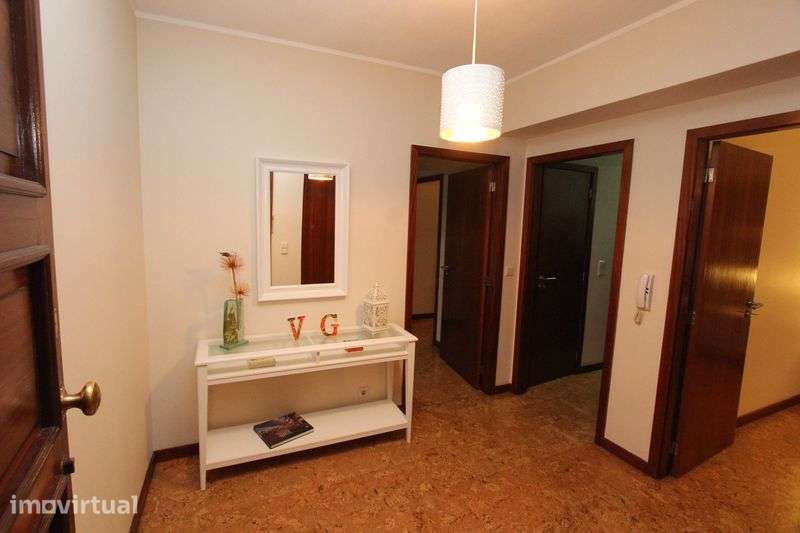 T3 junto ao Metro D. João II | Garagem | Av. República - Grande imagem: 2/12