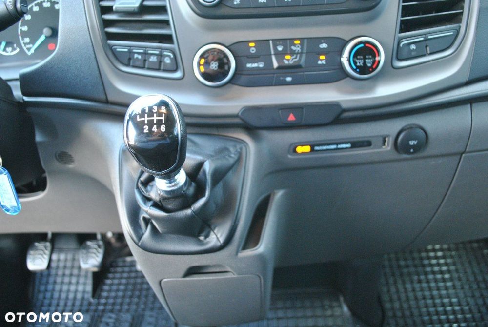 Ford Transit Custom - 19