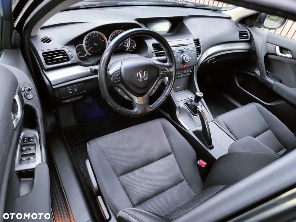 Honda Accord 2.0 Elegance - 23