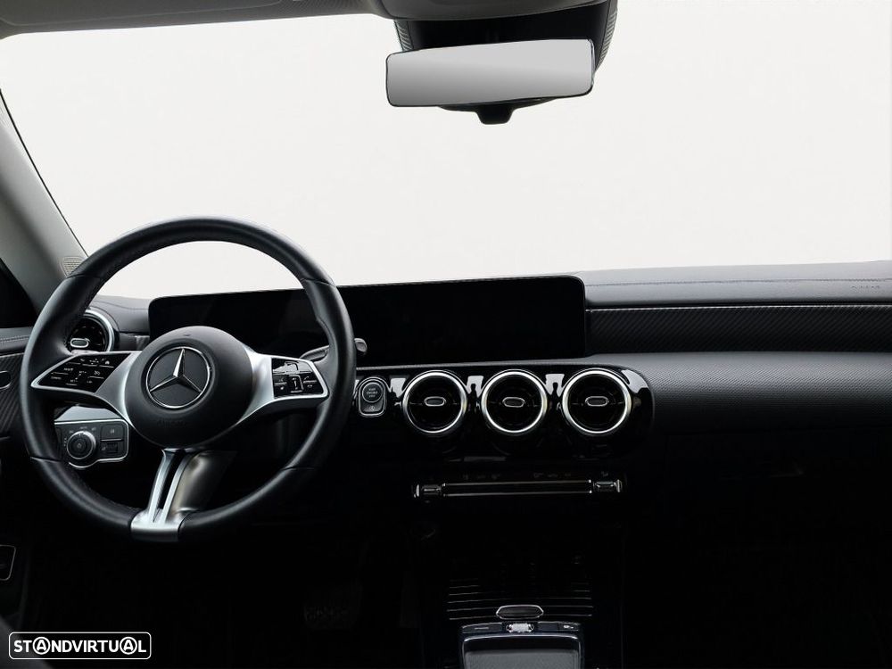 Mercedes-Benz CLA 180 - 13