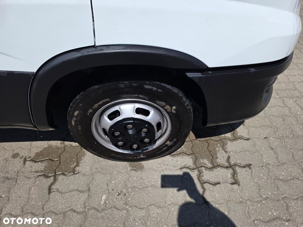 Iveco 35C16 Kontener z Winda 8ep Silnik 3L Bliźniaki 2300 wysoki ! - 10