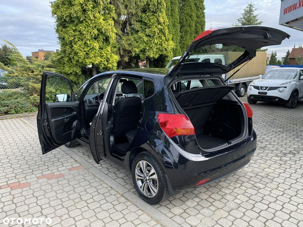 Kia Venga - 26