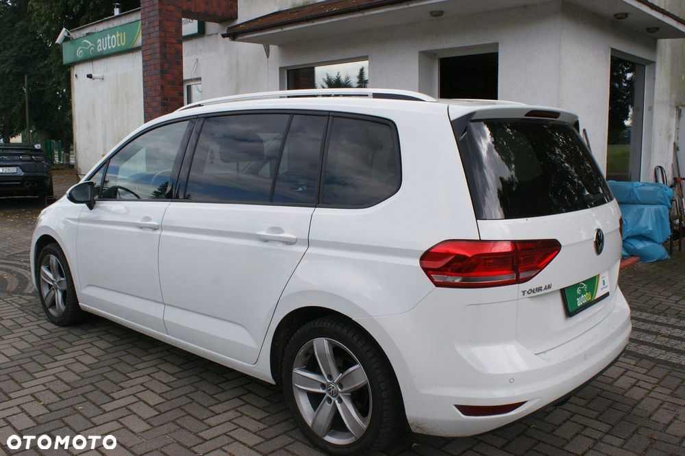 Volkswagen Touran - 5