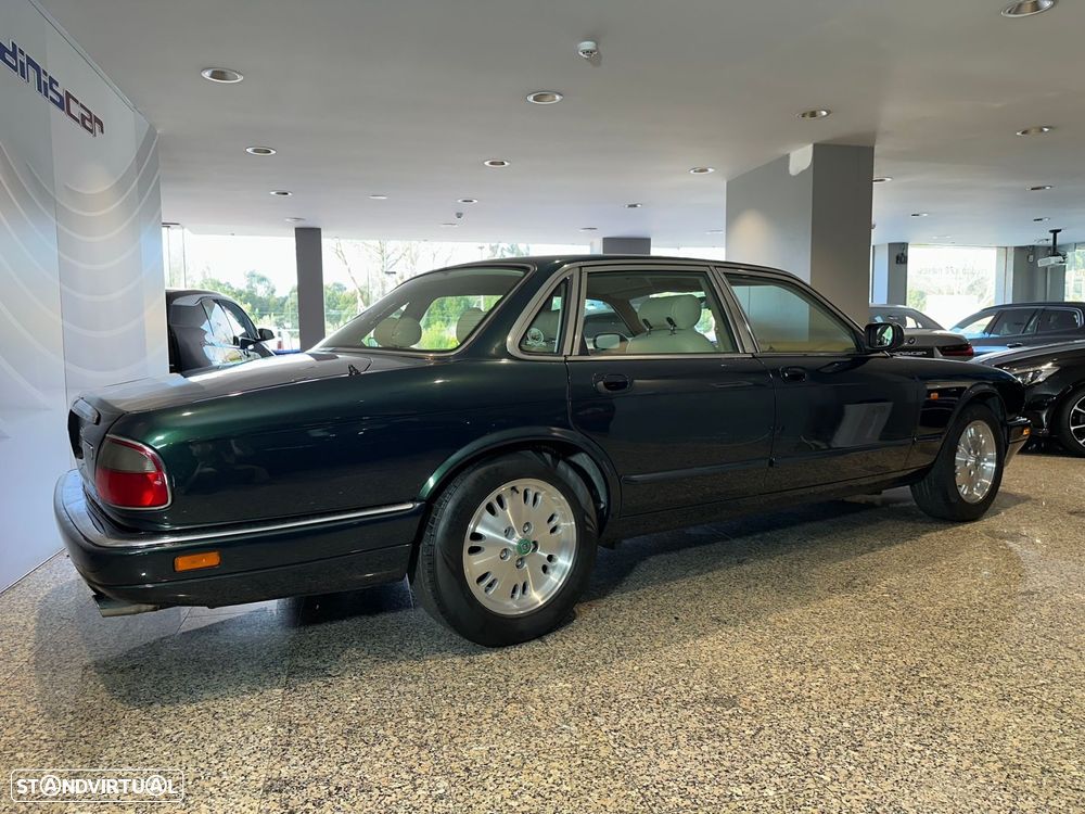 Jaguar Sovereign 3.2 Aut. - 33