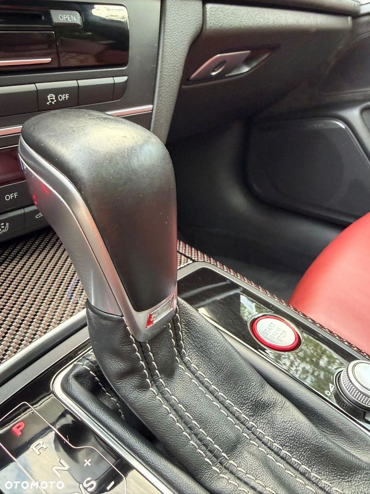 Audi S6 Avant - 35