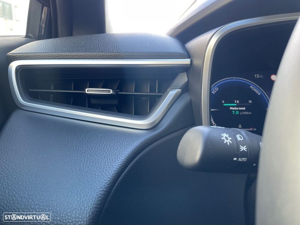 Toyota Corolla Cross 2.0 Hybrid Exclusive - 18