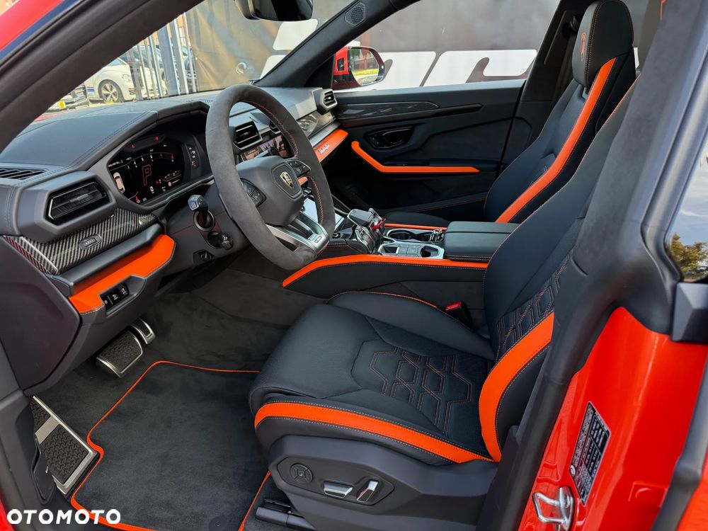 Lamborghini Urus - 14