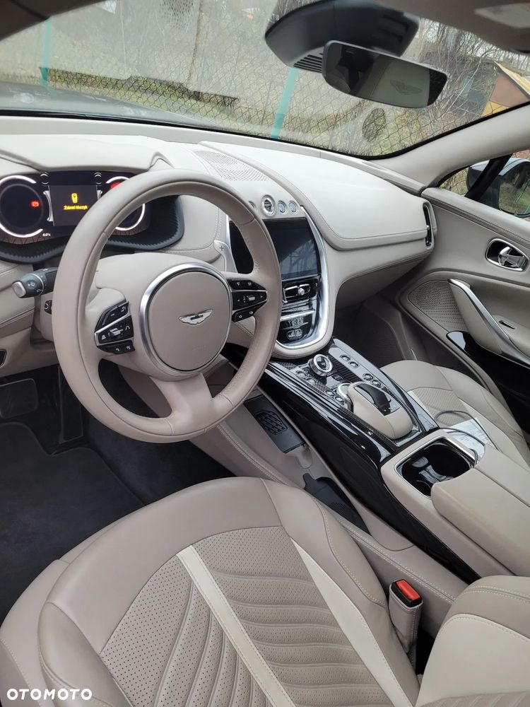 Aston Martin DBX707 - 9